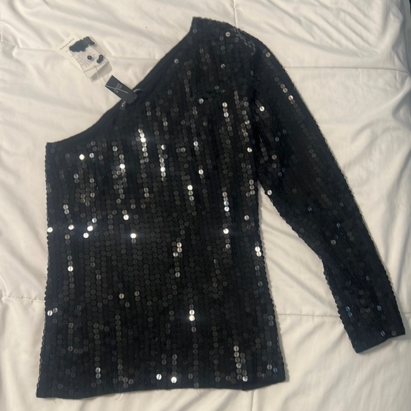 Club Monaco one sleeve - Picture 1 of 4